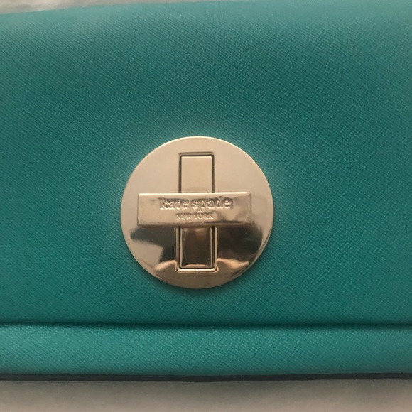 Kate Spade Crossbody - Picture 3 of 3